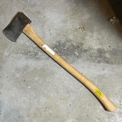 Plumb Axe with Hickory Handle