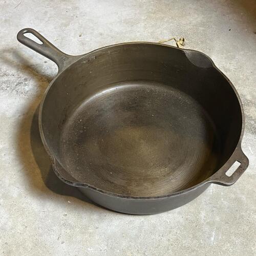 Vintage Griswold No.8 Cast Iron Skillet Pan