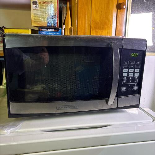 Black+Decker Microwave Oven