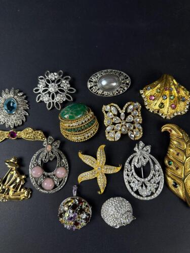 Assorted Vintage and Modern Brooches and Pins