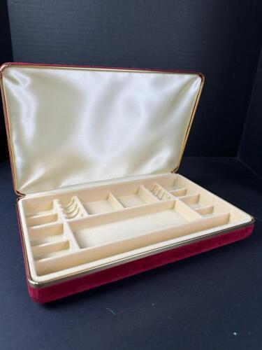 Red Velvet Jewelry Storage Box