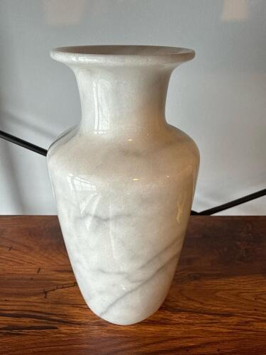 White Marble-Patterned Vase