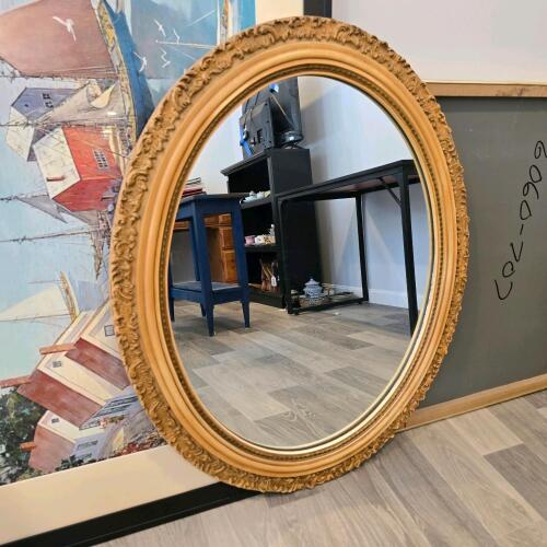 Ornate Oval Gilt Frame Wall Mirror 34"x27"