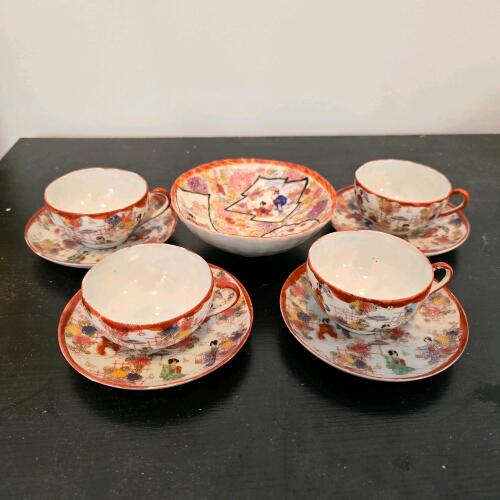 Japanese Kutani Tea Cups and Saucers Set