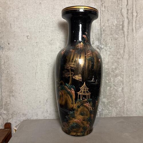 Large Hand-painted Black Japanese-style Vase