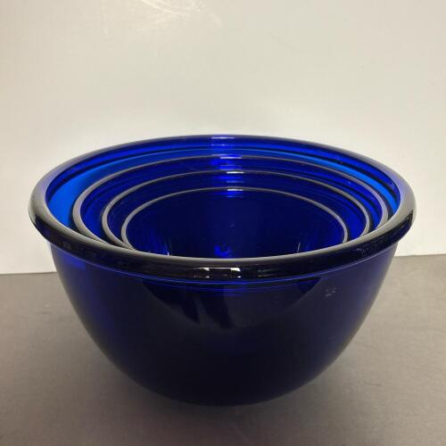 Four Arcoroc France Cobalt Blue Glass Nesting Mixing Bowls