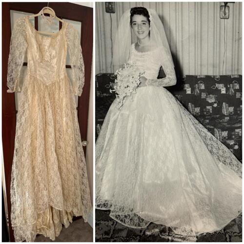 Vintage Ivory Lace Long-Sleeve Wedding Dress