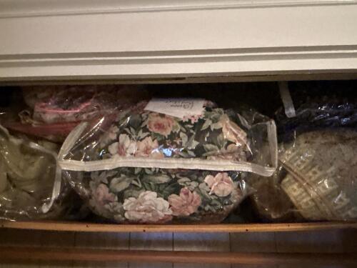 Queen Size Floral Comforters Lot of 5