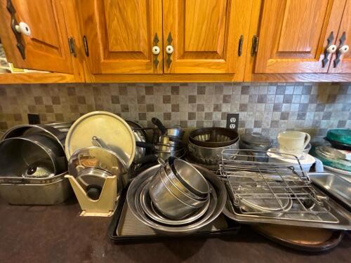 Cook and Bakeware Lot