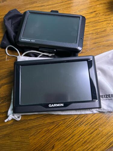 Two Garmin n&uuml;vi GPS Navigation Devices, Screens Only