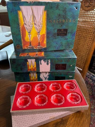 12 Salzburg Cristal Flandre Crystal Glasses and Crystal Napkin Rings
