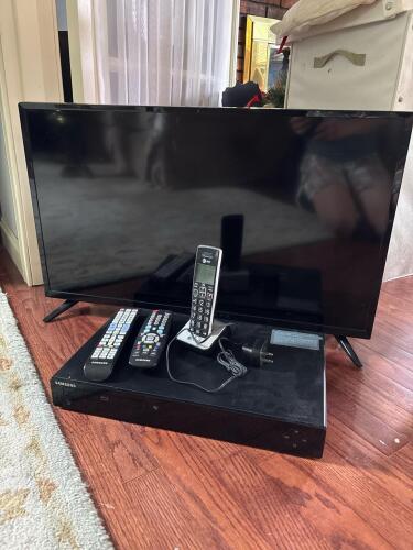 Electronics Lot: TV, DVD Player and Phone