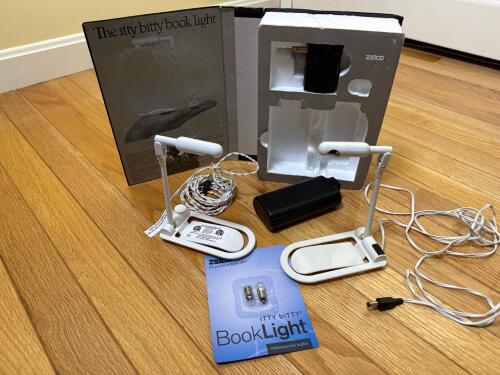 Zelco Itty Bitty Book Lights with Accessories