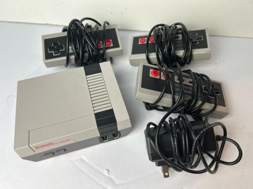 Nintendo NES Classic Edition CLV-001 Mini Console, 3 Controllers & AC Adapter