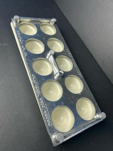 Vitantonio 10-Cavity Aluminum Ravioli Maker Mold