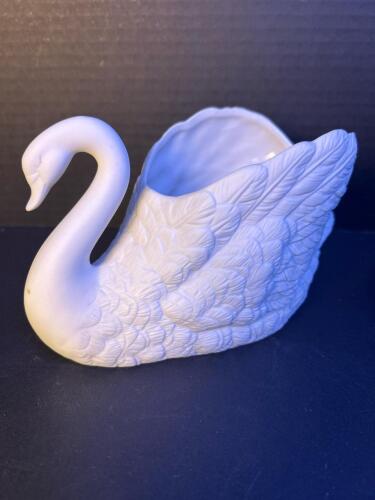 1988 F.T.D.A. Ceramic Swan Planter/Vase