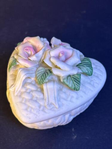 Decorative Small Porcelain Heart-Shaped Trinket Box with Raised Floral Rose Design