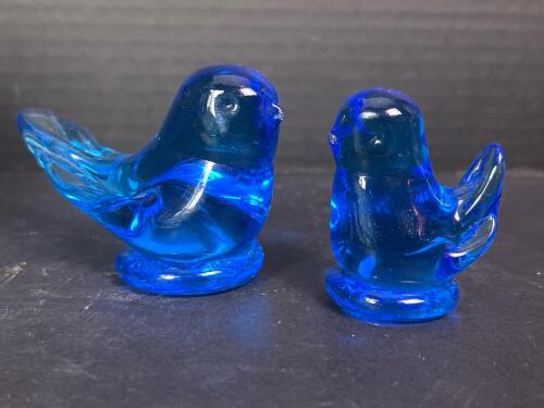 Small Pair of Signed 1994 Leo Ward Cobalt Blue 'Bluebird of Happiness' Glass Figurines