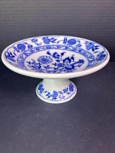 Meissen Blue Onion Pedestal Cake Stand