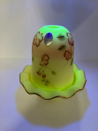 Fenton 2004 Gold Treasures Burmese Fairy Lamp