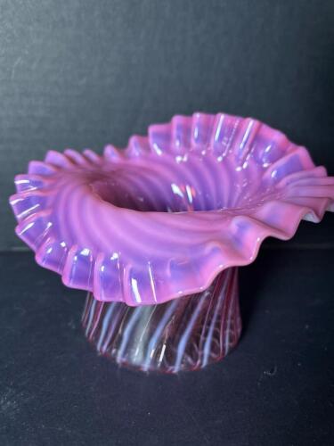 Beautiful Victorian-Style Pink and Purple Art Glass Vase