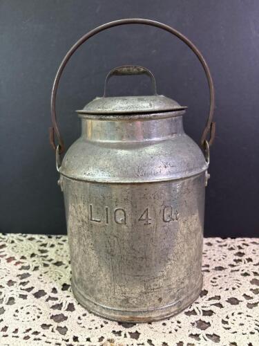 Vintage Metal 4 Quart Liquid Milk Can