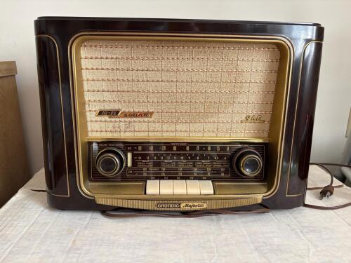 Grundig Majestic 960 USA Tube Radio Hi-Fi Sound