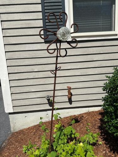 Metal Garden Sculpture Flower With Glass Centerpiece
