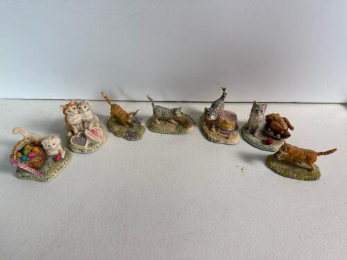 Lowell Davis Cat Figurines Collection Country Style