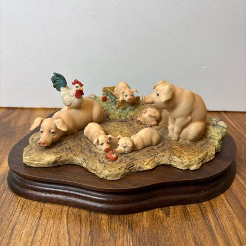 "Hog Heaven" Schmid BFA Figurine by Lowell Davis