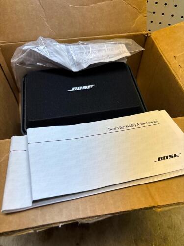 Bose VS-100 Video Speaker with Manuals