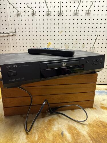 Philips DVD621AT DVD/CD Player with Remote