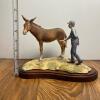 Lowell Davis Schmid 'Tricks of the Trade' Figurine - 5