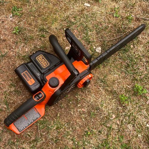 BLACK+DECKER 40V MAX Cordless Chainsaw
