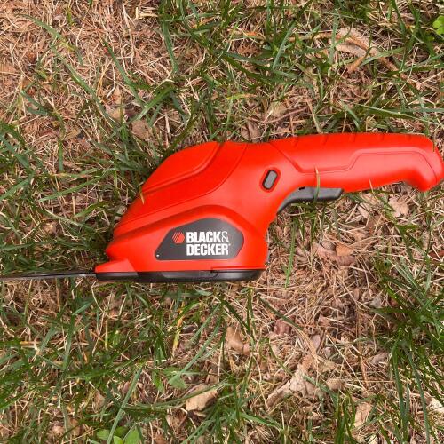 Black & Decker GSN30 Cordless 3.6V Grass Shear
