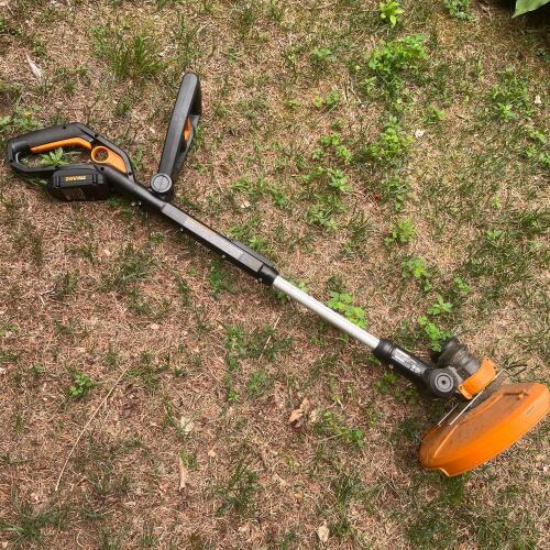 WORX 20V Cordless String 12" Trimmer/Edger