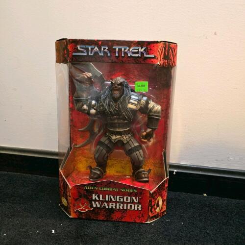 Star Trek Alien Combat Series Klingon Warrior Figure