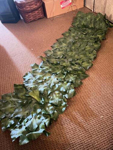Set of 4 Artificial Leaf Table Runners with Fabric Backing