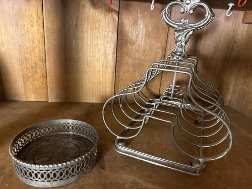 Vintage-Style Metal Toast Rack and Coaster Holder
