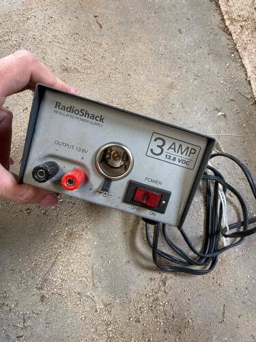 RadioShack Regulated Power Supply 3 Amp 13.8VDC