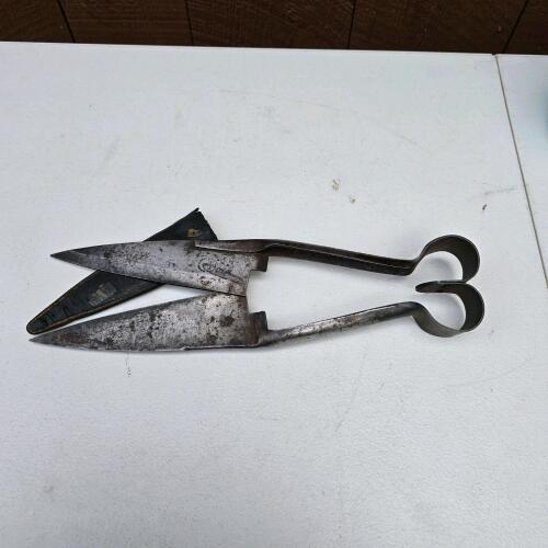 Burgon & Ball England Sheep Shears with Sheath