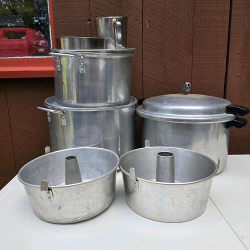 Assorted Aluminum Stock Pots, Cake Pans, and Pressure Cooker