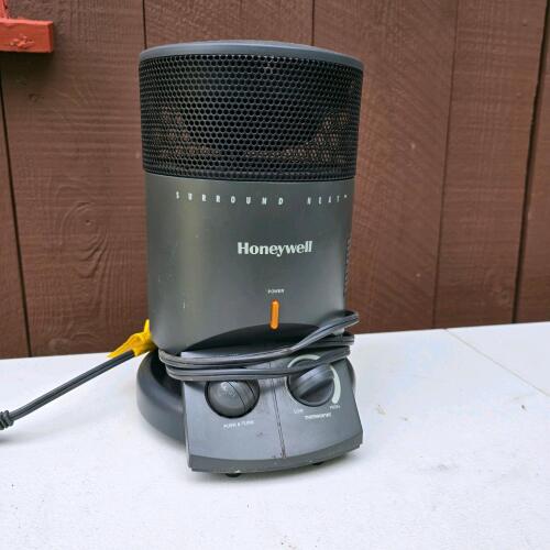 Honeywell HZ-2200 Surround Heat Electric Space Heater