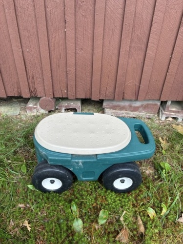 Step2 Garden Scooter with Storage Compartment