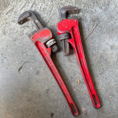 Pair of Heavy Duty Drop Forged Jaw Pipe Wrenches