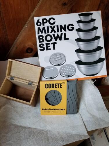 New Mixing Bowl Set with Vintage Wooden Recipe Box