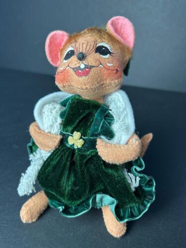 Annalee Leprechaun Mouse Doll with Green Velvet Dress, 2006
