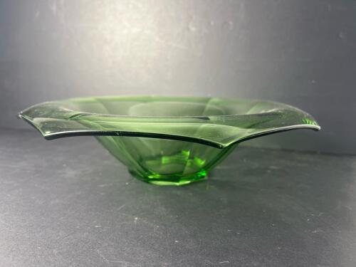 Green Depression Glass Bowl Octagonal Flared Rim