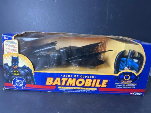 2000 DC Comics Batmobile Die-Cast Vehicle by Corgi