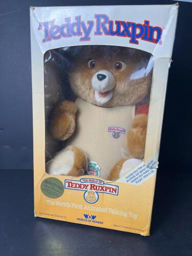 Teddy Ruxpin Animated Talking Toy by Worlds of Wonder